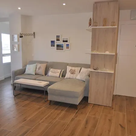 Piso De Lujo En 1 Linea De Playa Y Centro De Apartamento *