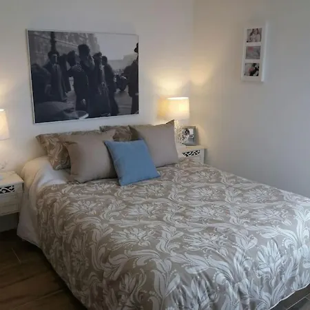 Piso De Lujo En 1 Linea De Playa Y Centro De * Gijón