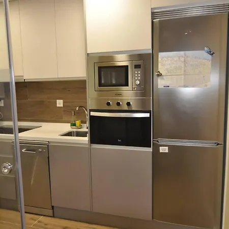 Piso De Lujo En 1 Linea De Playa Y Centro De *